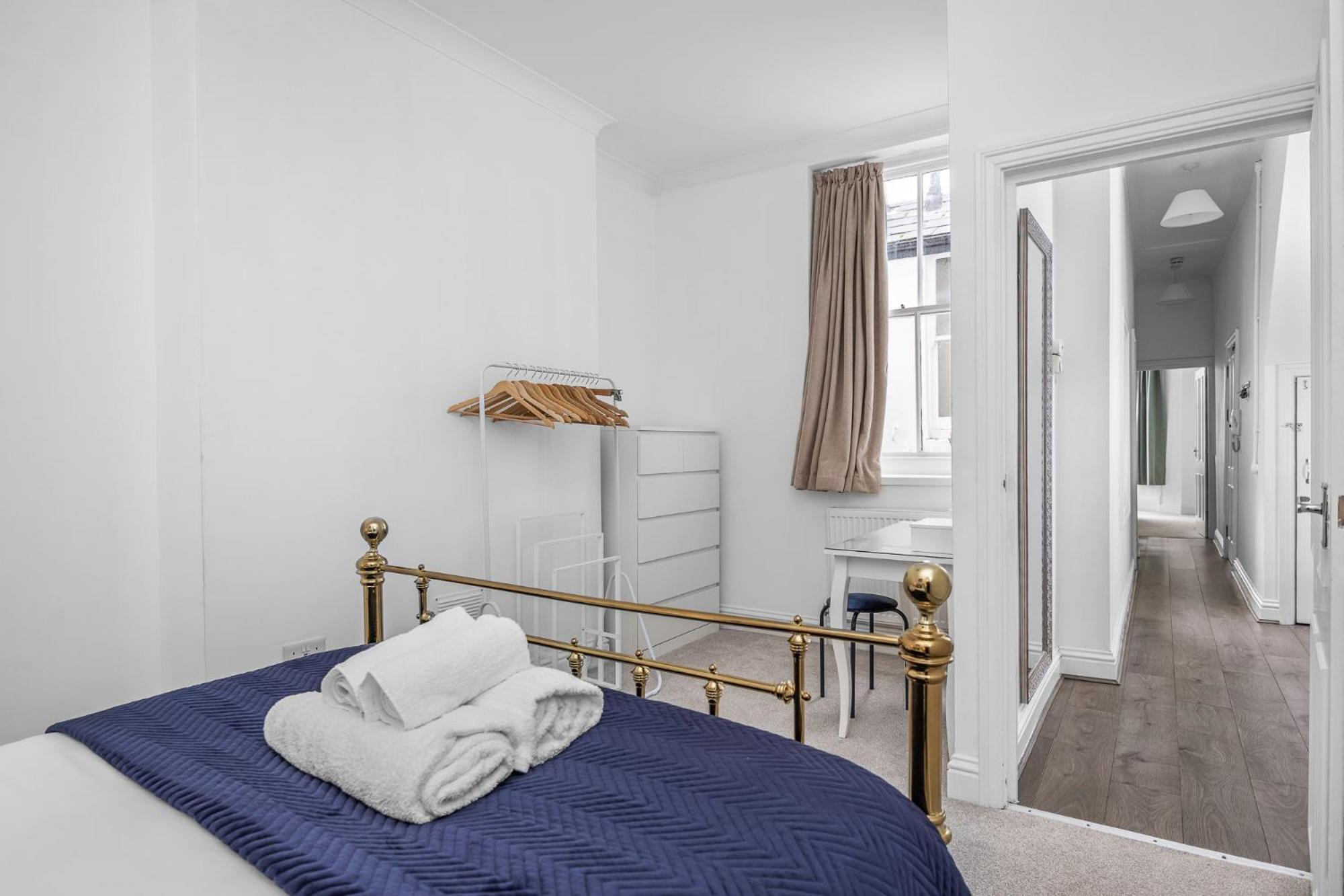 2 Bedroom Flat - With King Sized Beds, Netflix And Sky - Perfect For Contractors, Vacation Guests Or Those Relocating Brighton Exterior foto